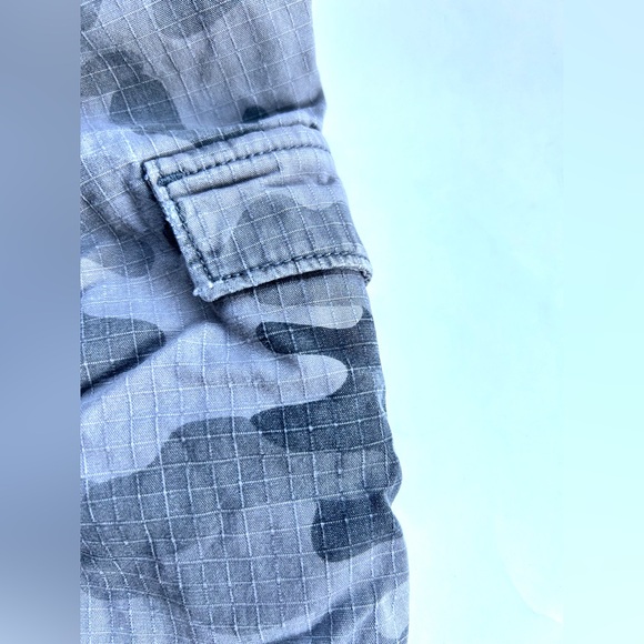 Lands end camo pants / 5 boy - Picture 5 of 7